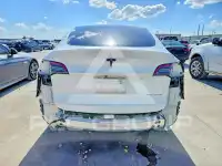 2023 Tesla Model Y фото
