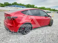 2023 Tesla Model Y фото