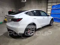 2023 Tesla Model Y фото
