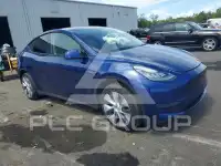 2023 Tesla Model Y фото