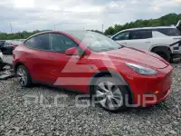 2023 Tesla Model Y фото