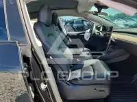 2023 Tesla Model Y фото