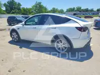 2023 Tesla Model Y фото