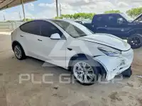 2023 Tesla Model Y фото