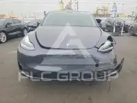 2023 Tesla Model Y фото