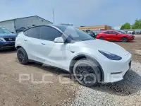 2023 Tesla Model Y фото