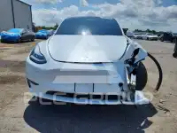 2023 Tesla Model Y фото