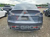 2023 Tesla Model Y фото