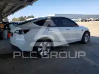 2023 Tesla Model Y фото