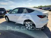 2023 Tesla Model Y фото
