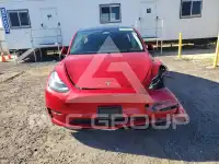 2023 Tesla Model Y фото