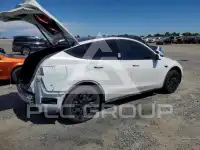2023 Tesla Model Y фото