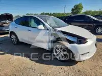 2023 Tesla Model Y фото