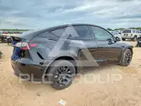 2023 Tesla Model Y фото