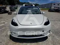2023 Tesla Model Y фото