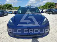 2023 Tesla Model Y фото