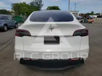 2023 Tesla Model Y фото