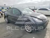 2023 Tesla Model Y фото