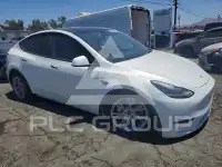 2023 Tesla Model Y фото