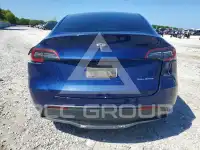 2023 Tesla Model Y фото