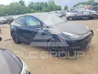 2023 Tesla Model Y фото