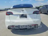 2023 Tesla Model Y фото