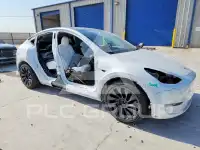 2023 Tesla Model Y фото