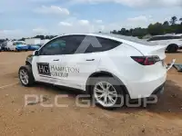 2023 Tesla Model Y photo