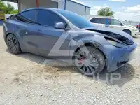 2023 Tesla Model Y photo