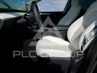 2023 Tesla Model Y фото