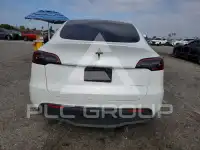 2023 Tesla Model Y фото