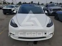 2023 Tesla Model Y фото