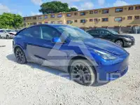 2023 Tesla Model Y фото