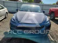 2023 Tesla Model Y фото