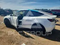 2023 Tesla Model Y фото