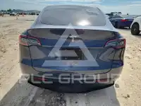 2023 Tesla Model Y фото