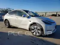 2023 Tesla Model Y фото