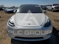 2023 Tesla Model Y фото