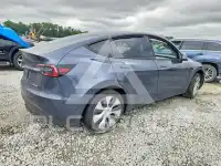 2023 Tesla Model Y фото