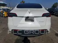 2023 Tesla Model Y фото