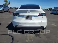 2023 Tesla Model Y фото
