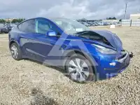 2023 Tesla Model Y фото