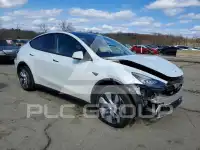 2023 Tesla Model Y фото
