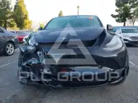 2023 Tesla Model Y фото