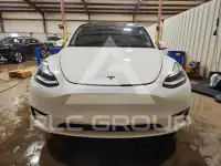 2023 Tesla Model Y фото