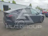 2023 Tesla Model Y фото
