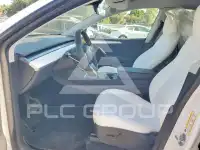 2023 Tesla Model Y фото