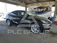2023 Tesla Model Y фото