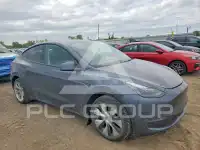 2023 Tesla Model Y фото