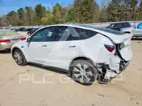 2023 Tesla Model Y фото